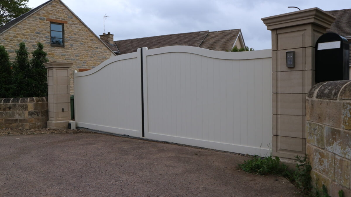 Large Aluminium Gates